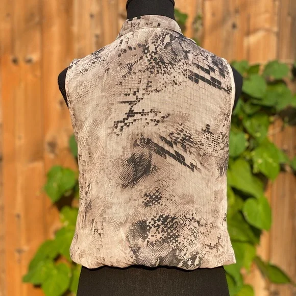 Jacob Beige Snake Print Ruffle Blouse - Picture 7 of 8